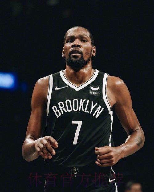 点名戈贝尔 杜兰特干拔三分空心入网 点名戈贝尔 杜兰特干拔三分空心入网